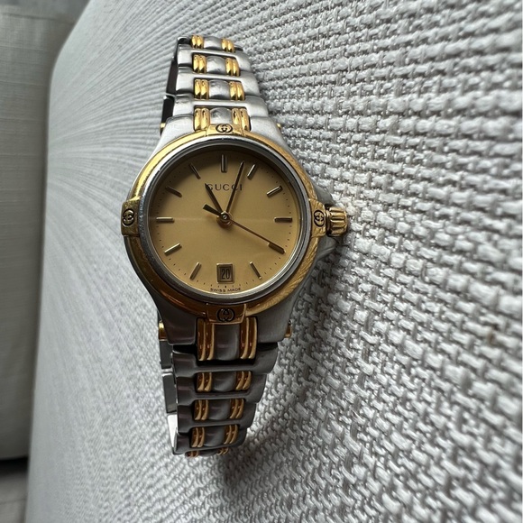Gucci 9040L Gold and Stainless Steel - Picture 8 of 8